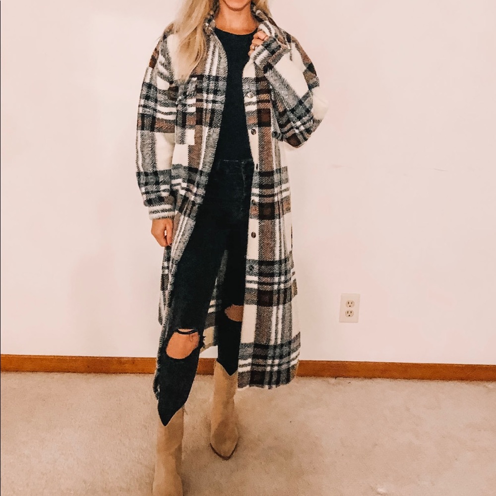 Plaid oversized trench shacket! Super warm and cozy!